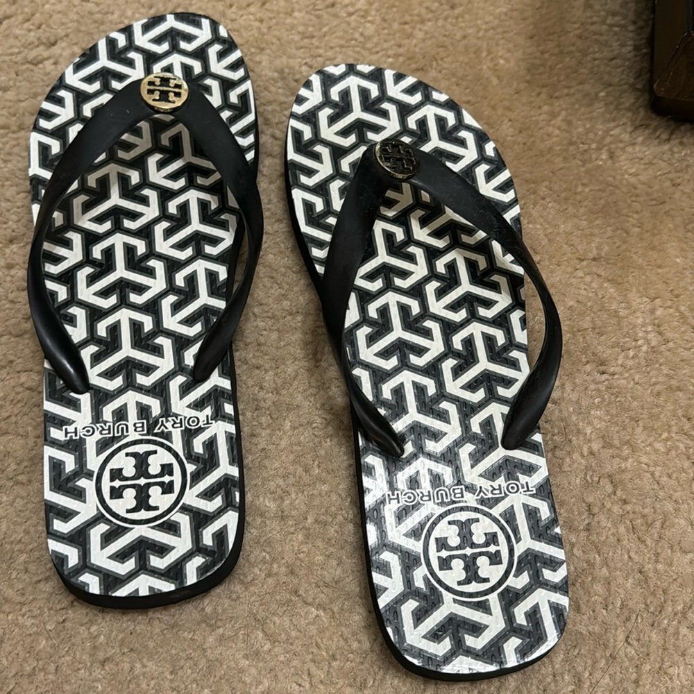 Tory Burch Flip Flops. Gently Used. Size 8 1/2. Black/white/gray.